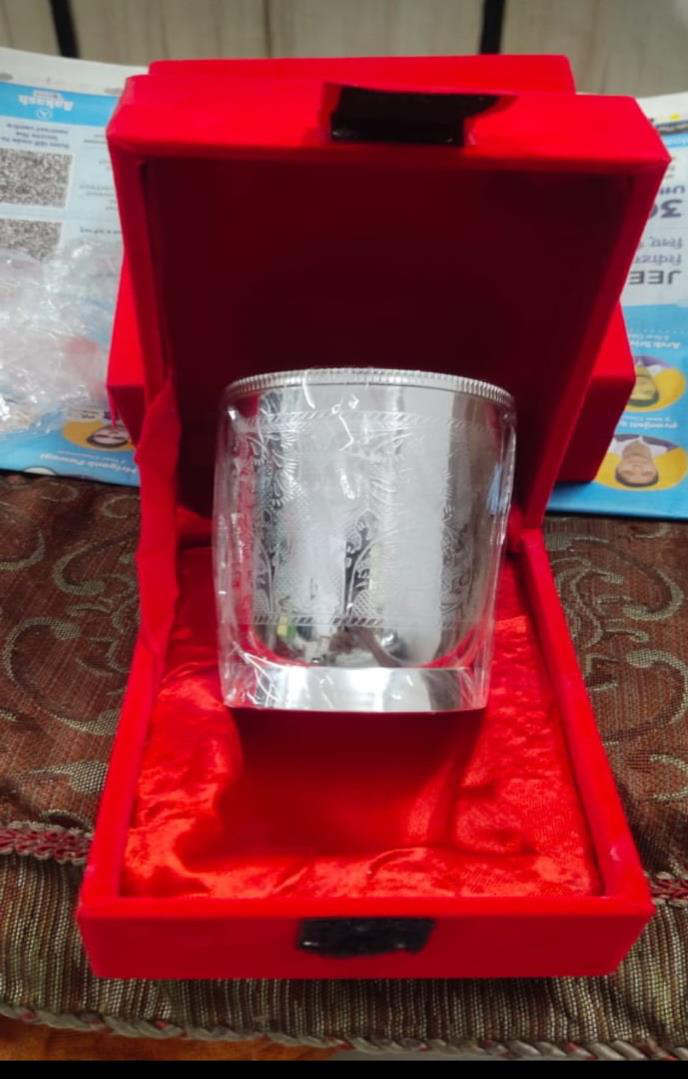 Silver Glass (Size: 4 inch of glass)